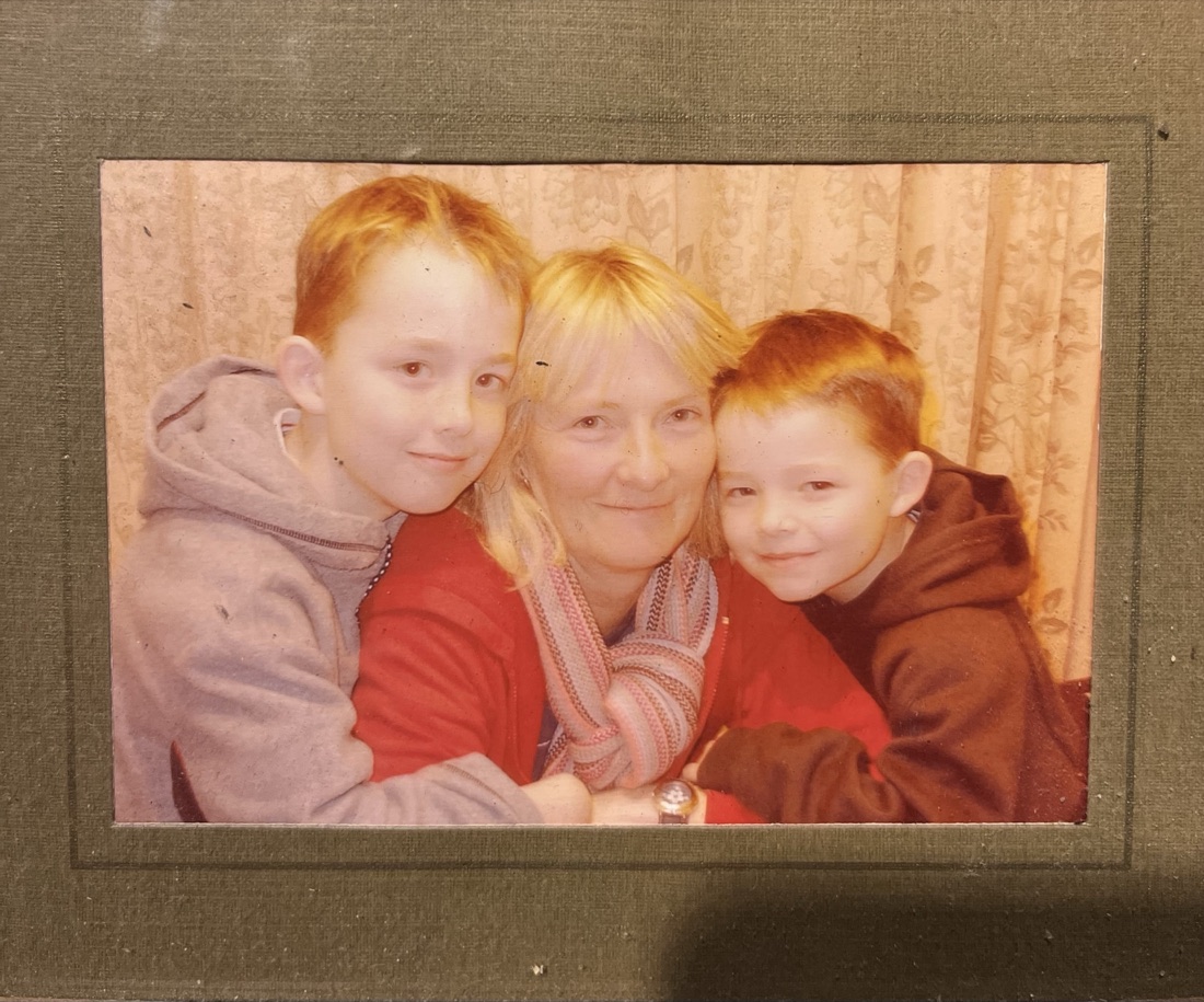 A young Ben with his brother and his mum, Patricia